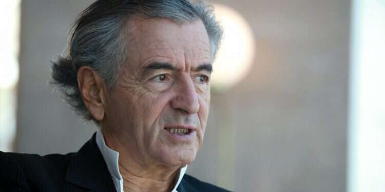 'Israel is making a mistake by remaining neutral'