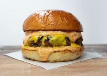 Kosher cheeseburgers? Rabbis say lab-grown meat can be eaten with dairy