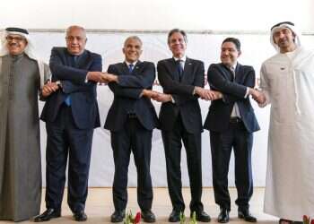 Historic summit brings Arab states, Israel together