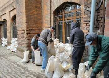 Russia's chief rabbi urged to help preserve Jewish sites in Ukraine