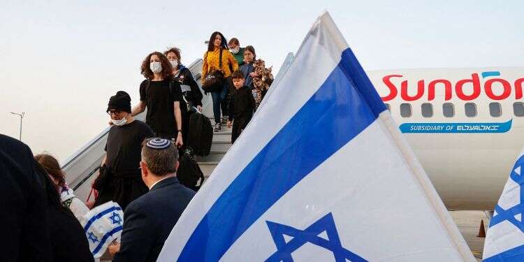 Israel embraces student immigrants fleeing Ukraine conflict