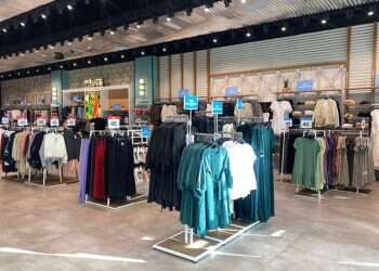 Rising import and shipping costs, consumer trends, have fashion industry on edge