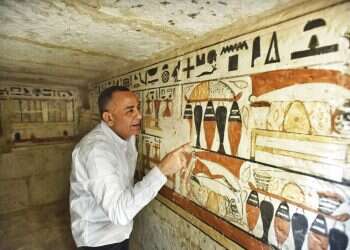 Egyptians uncover 4,000-year-old graves built for ancient bureaucrats