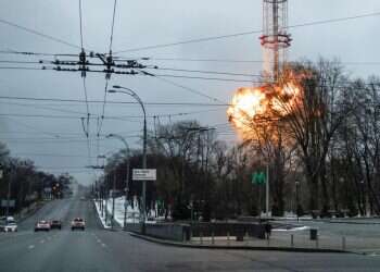 Russian paratroopers land in Kharkiv; Biden vows Putin will 'pay'