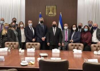 Haredim livid as PM Bennett meets leaders of Reform, Conservative movements