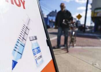 US green lights COVID boosters for Americans 50 and over