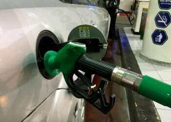 Finance minister cuts gas prices for 3 months