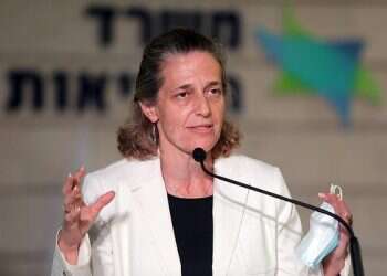 Anti-vaxxers harrass senior Health Ministry official outside her home