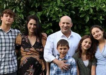 Letter containing bullet sent to PM Bennett's son