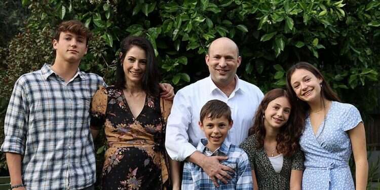 Letter containing bullet sent to PM Bennett's son