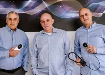 Israeli startup's AI-ready stethoscope wins FDA clearance