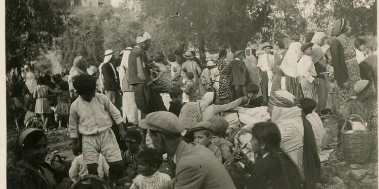 A short history of coexistence in Shimon HaTzadik