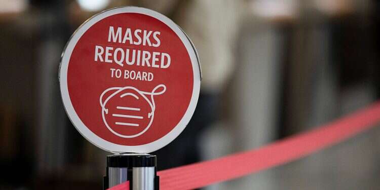 Health minister seeks lifting mask mandate on planes