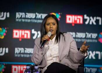 Aliyah minister: Over 100,000 immigrants moved to Israel in last 4 years