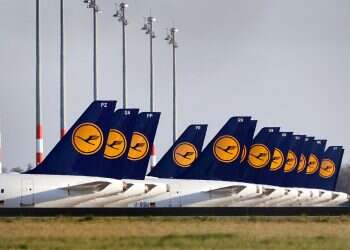 Lufthansa keeps over 100 Jews off flight, claims they violated mask requirement