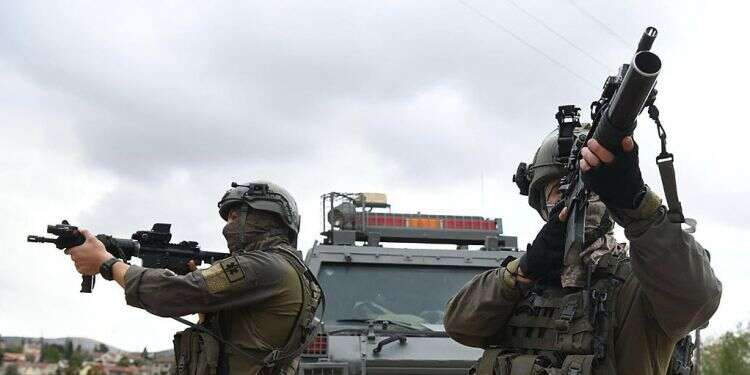 Israel extends West Bank closure as manhunt for Elad terrorists continues