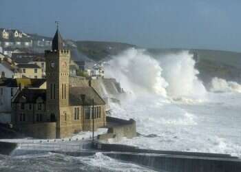 UK estate that housed Jewish refugees up for sale