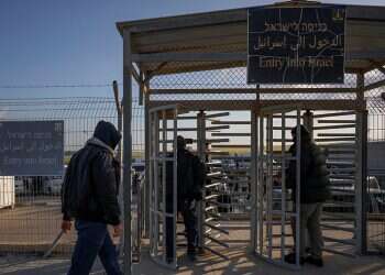 4,600 Gazans enter Israel, highest total at Erez Crossing in 15 years