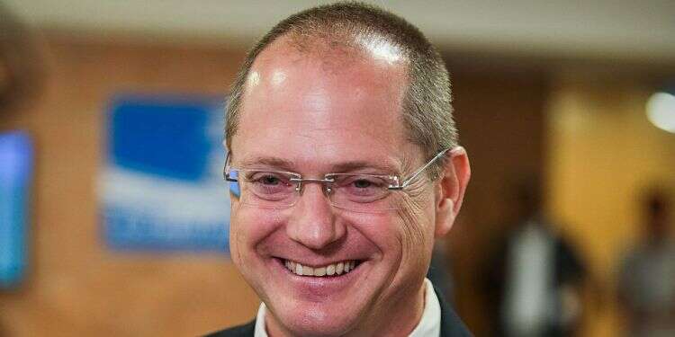 Agriculture minister visits 'smart villages' in Azerbaijan built with Israeli technology