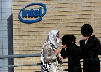 Israel struggles to bring ultra-Orthodox, Arab workers into high-tech, report finds