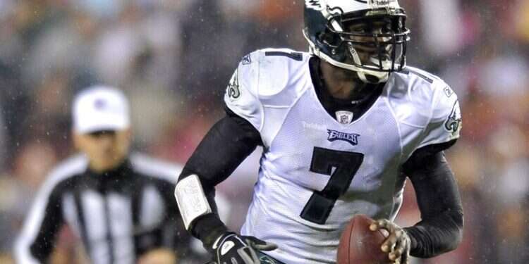 Former NFL quarterback Michael Vick to advise football-based startup 