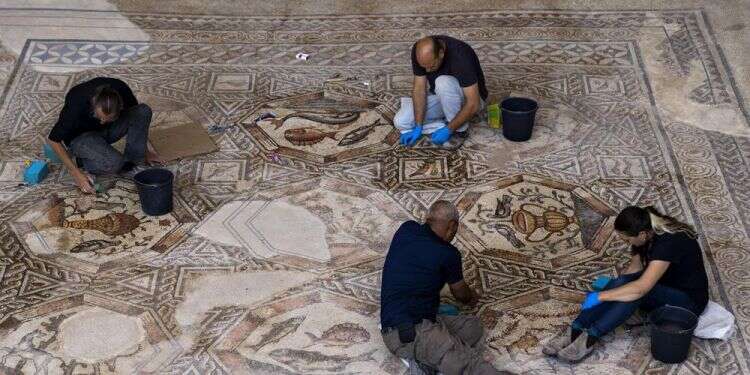 Stunning Roman mosaics return to new Israeli museum
