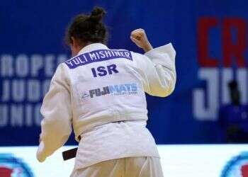 Israeli judoka Yuli Mishiner wins European cadet championships silver