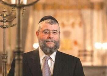 Moscow's chief rabbi leaves Russia after refusing to support Ukraine war