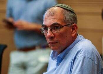 Bennett government closer to collapse after another MK bolts