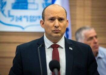 Poll: 56% of Israelis want current government's term to end