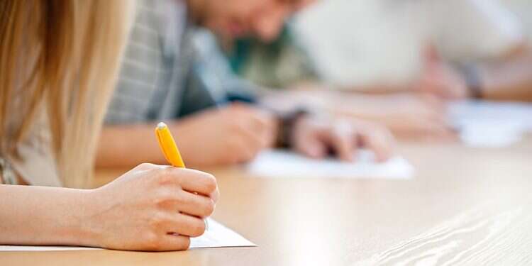 Jewish family files discrimination lawsuit against private US school