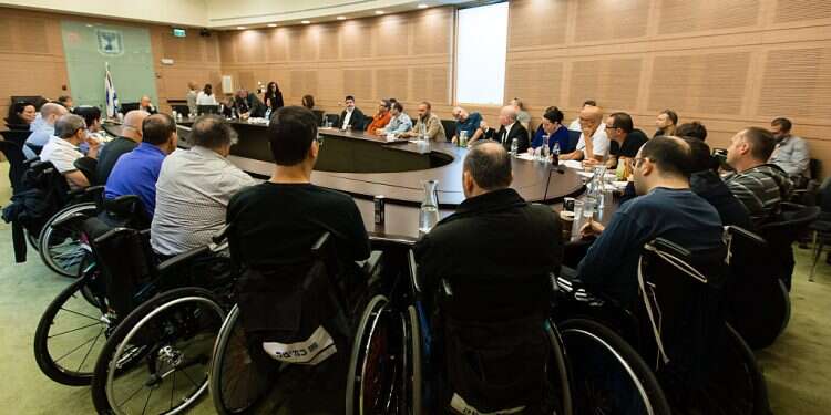 Knesset approves bill to increase aid for disabled IDF veterans