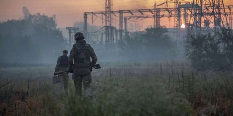 Ukrainian army to leave battered city to avoid encirclement