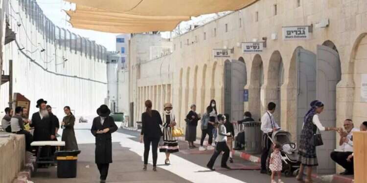 On shofarot and shootings