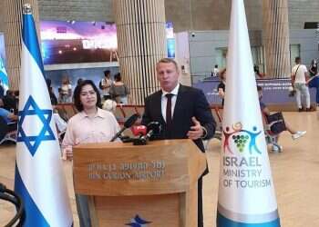 Millionth tourist of 2022 arrives in Israel