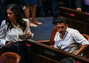 Stop the Right from committing political suicide 