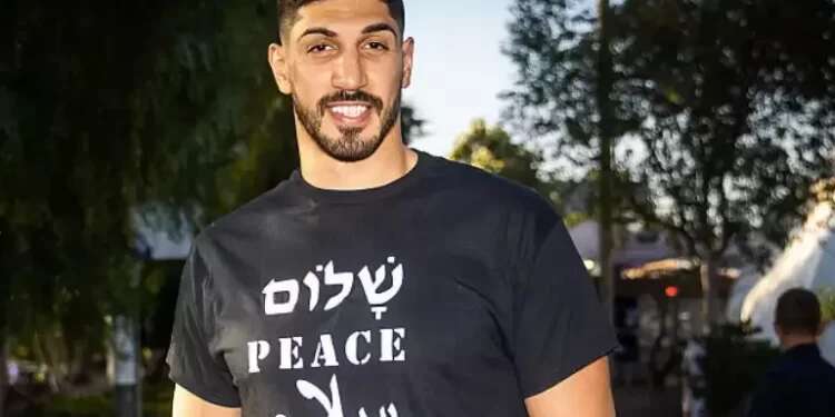 'I know that my visit will inspire many Muslim children'