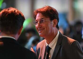 Former Israel Hayom chief editor Boaz Bismuth announces Knesset bid