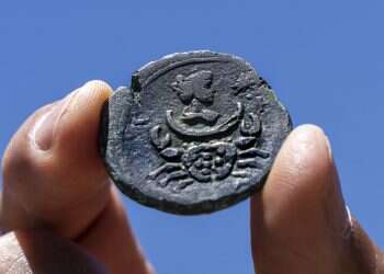 Rare Roman goddess coin discovered off Carmel coast