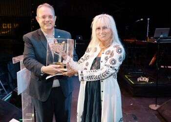Jewish Agency honors Dr. Miriam Adelson for efforts to rescue Ukrainian Jews