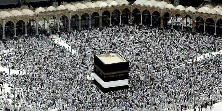 Saudi man who helped Israeli journalist into Mecca arrested