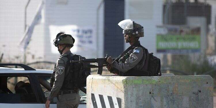 Security forces foil 2 terrorist attacks in Samaria