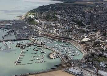 2 Israelis killed in car accident in UK 