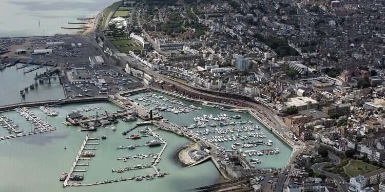 2 Israelis killed in car accident in UK 