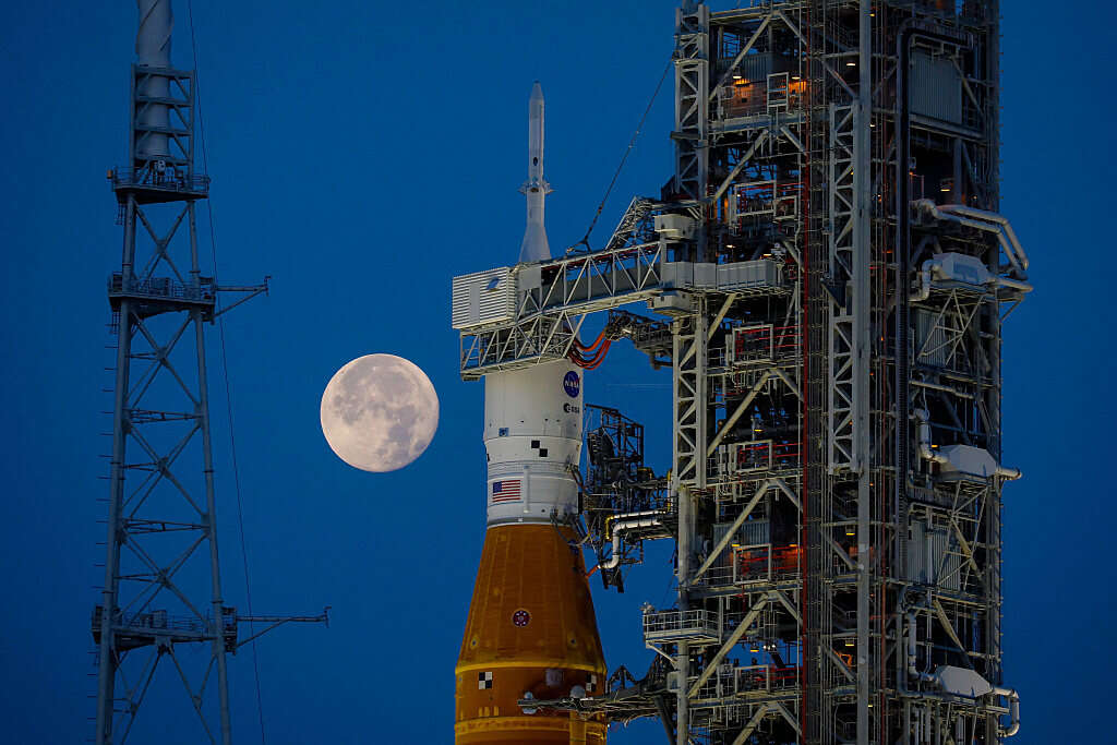 NASA to test new moon rocket, 50 years after Apollo