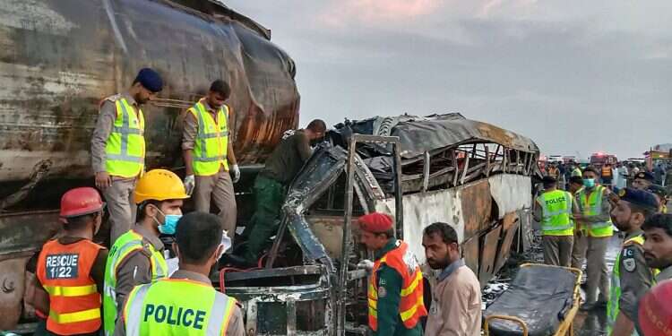 20 killed in Pakistan when speeding bus hits oil tanker