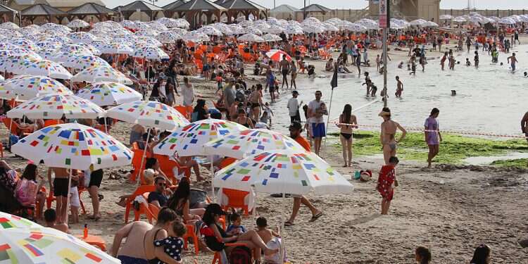 Israel tourism rebounds in July, still well below pre-COVID levels