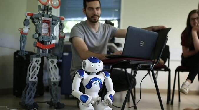 A hybrid teaching model allowed Afeka's students to continue their courses during the pandemic, the college says Israeli engineering school ranked 5th in world for its handling of COVID