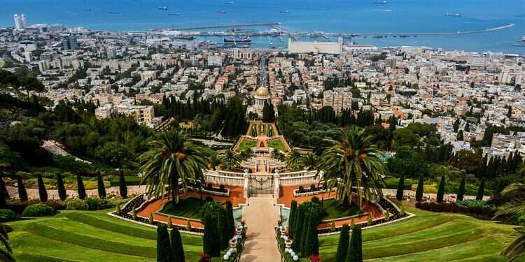 Iran arrests members of Baha'i faith for being 'Israeli spies'