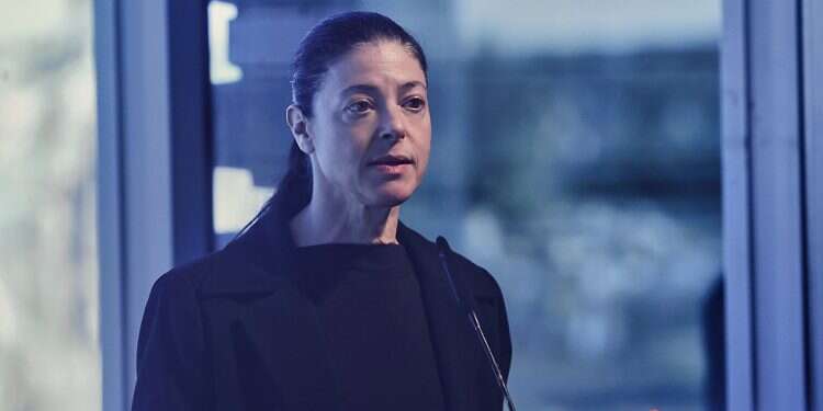 Right fumes as transportation minister mulls operating Tel Aviv light rail on Shabbat